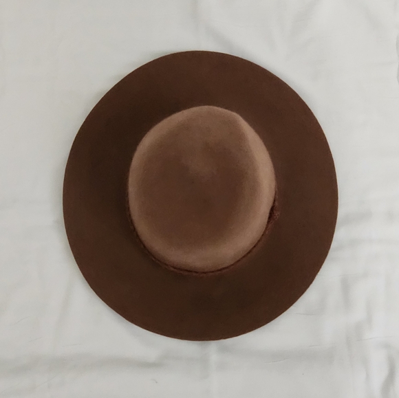 Camel colored wool  fedora hat with wide brim - Picture 3 of 5